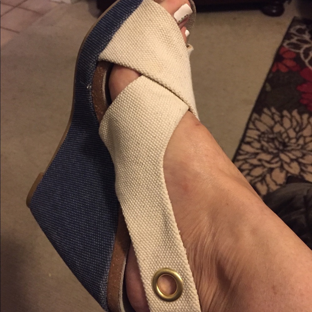 Beige and Jean splendid wedges